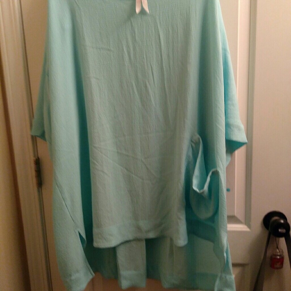 Melissa McCarthy tunic with pocket.NWT 2X - Picture 4 of 4